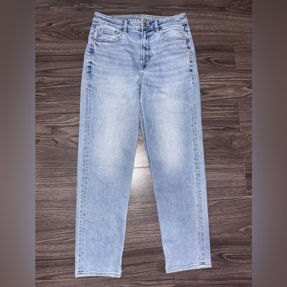 American eagle mom jeans